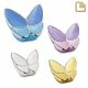 Urnen in de vorm van een vlinder, in drie maten en vier kleurstellingen. Geel, blauw, wit en roze. Met een parelmoer afwerking en zilverkleurige randen. 
